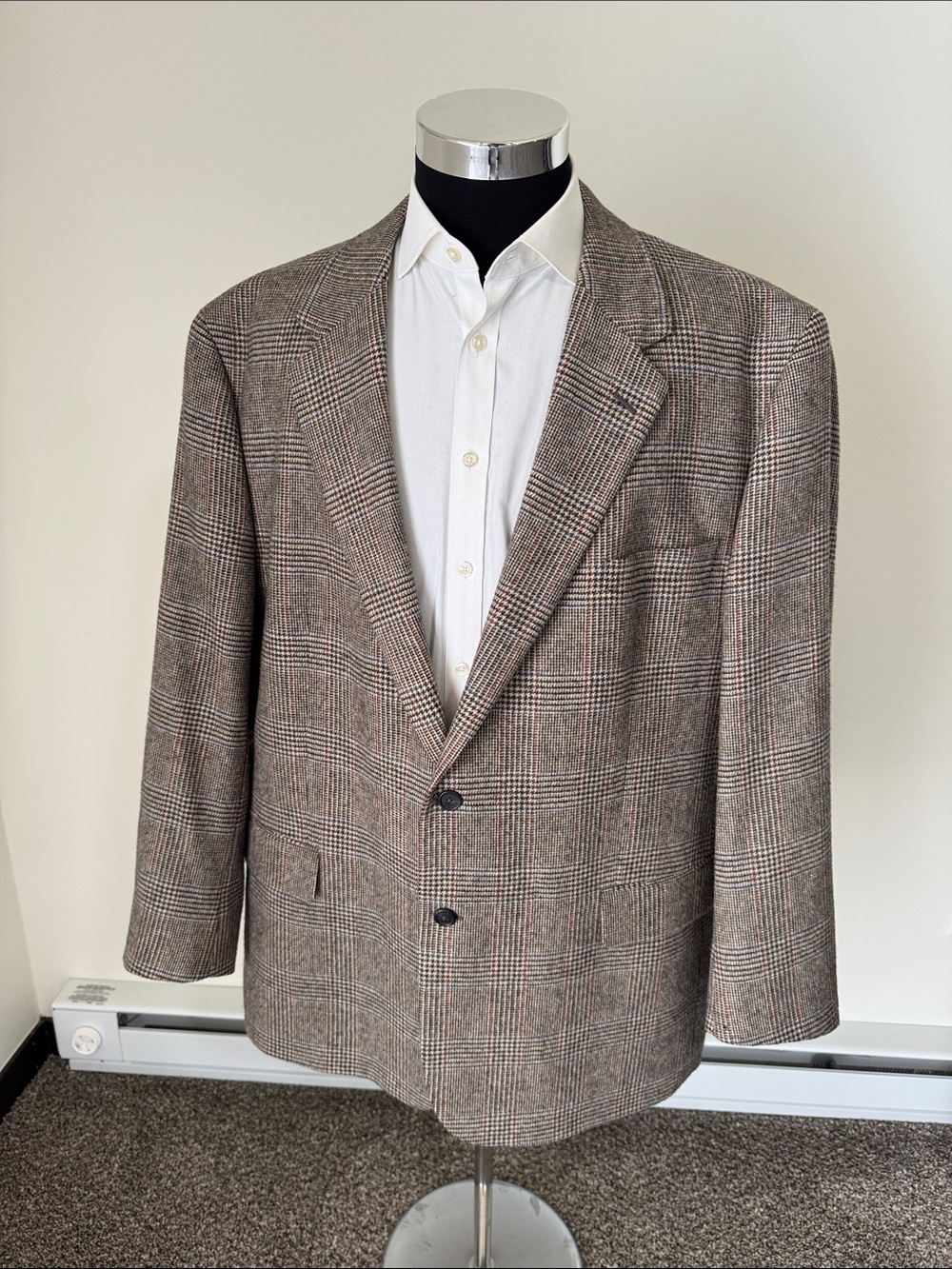 Jos. A. Bank mens 50R Oxford grey burgundy plaid 100% camelhair 2-button blazer